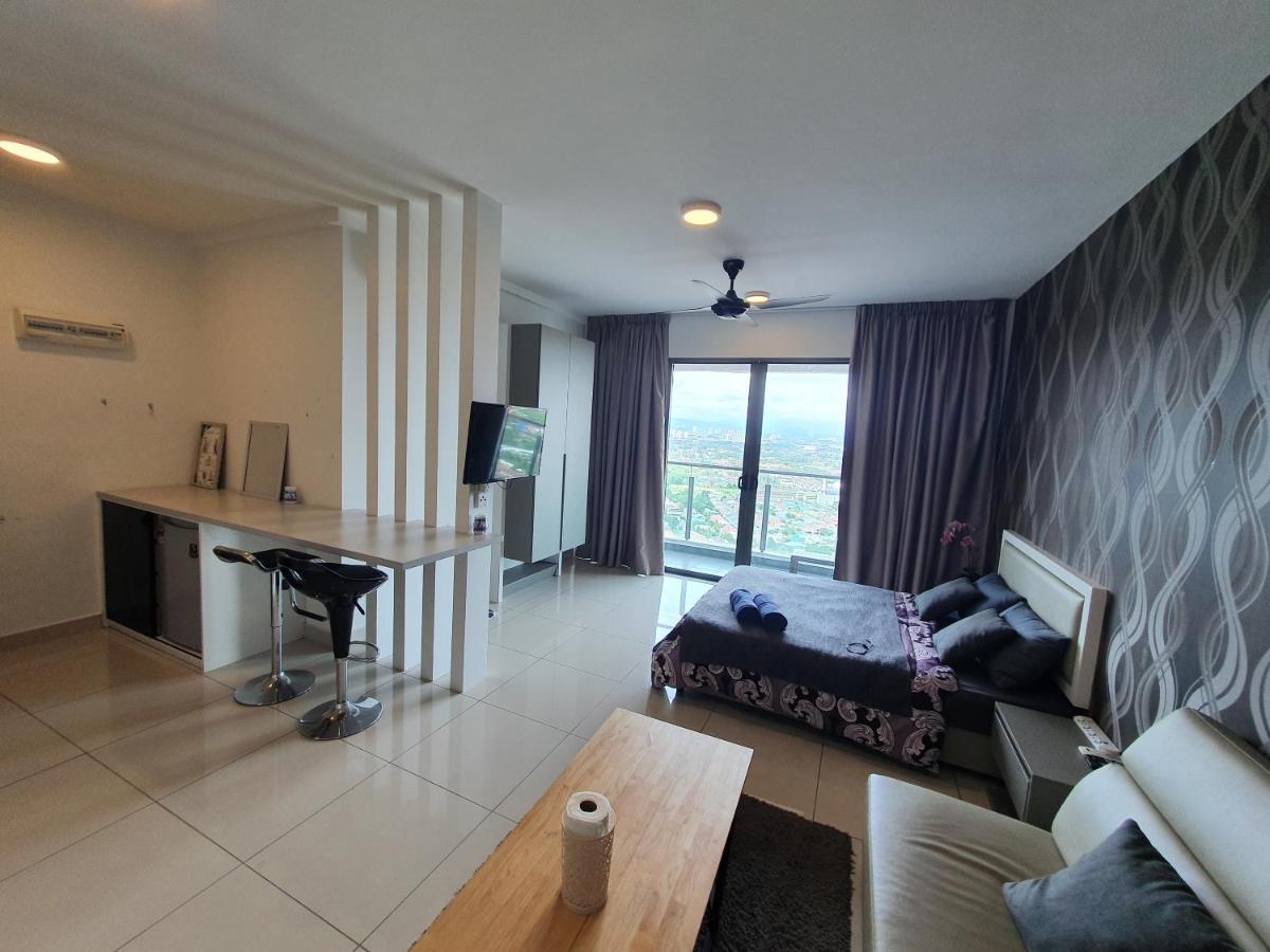 Mha 19 Evo Sulte Soho Bandar Baru Bangi Free Netflix And Wifi Apartment Kampong Sungai Ramal Dalam